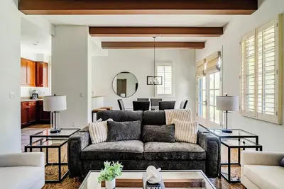 Image de Legacy Villas 4 bd/3 bath Luxury w/Patios-12 Pools