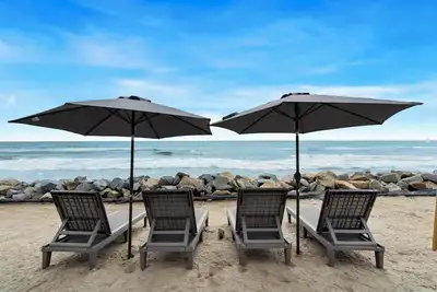 Image de Oceanfront Duplex in Oceanside with private beach and fire pit