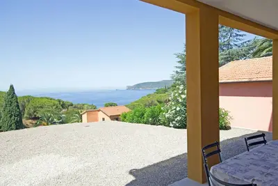 Image de Neugebaute Wohnung mit Terrasse by Interhome