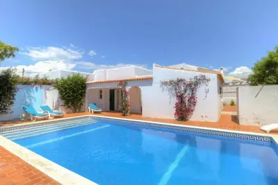 Image de V2 Sesmarias - 2 Bedroom Villa w Private Pool In Carvoeiro by Interhome