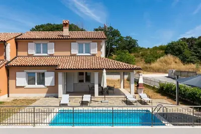 Image de Villa Lotus 13i by Interhome