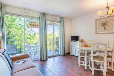 Image de Superbe studio centre St Tropez accès plage et village à pieds,