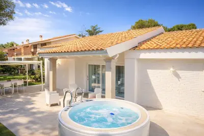 Image de Elegant detached villa Porto Pino