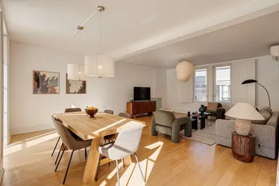 Image de Pearl of Chiado: T4 apartment in central Chiado with Ac/Llift/parking and charm