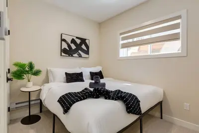 Image de \"Coral\" Brand New 2 Bdrm [Mins to Dt! and C-Train]