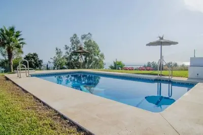Image de \"Huelva\" mit Gemeinschaftspool in einem andalusischen \"Cortijo\" in Chilches by Interhome
