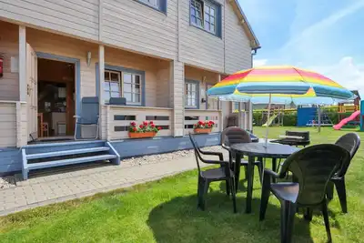 Image de Wohnung mit Blick auf das Wasser by Interhome