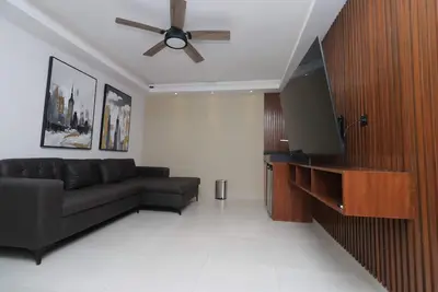 Image de 2 Bedroom Apartment in Downtown Cancun 2 minutes from Ado