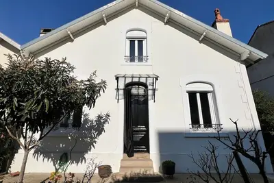 Image de Charmante maison avec piscine et parking privé clos proche centre ville Bergerac