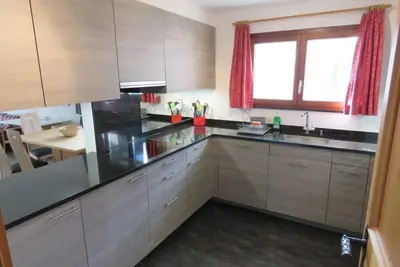 Image de Isola 404 3½-Zimmerwohnung by Interhome