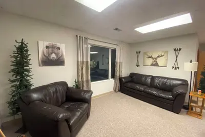 Image de Cozy 2-bedroom apartment, 6 blocks from downtown Walker