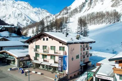 Image de Appartementhaus Cristal, (Samnaun-Dorf) by Interhome