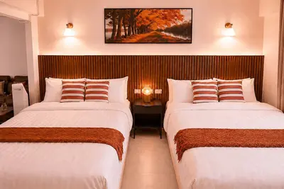 Image de PhayaThai Autumn Hideaway • 2 Queen Beds • Vintage Kitchen