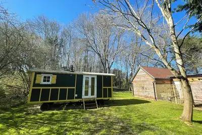 Image de The Shepherds Hut, romantic, with a garden in Wallingford