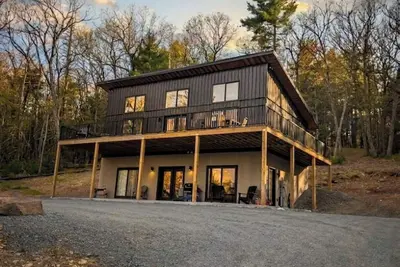 Image de High Above It All - Secluded 3br Retreat Nestled Into the Mountaintop