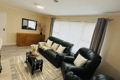 Image de 3-bedroom bungalow in enchanting Redruth perfect for relaxing getaways