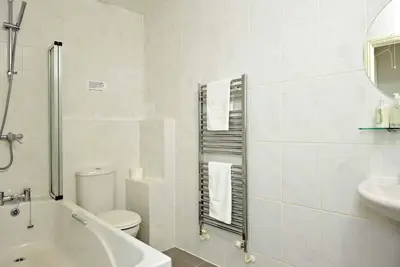 Image de Apartment mit Balkon für vier Personen by Interhome