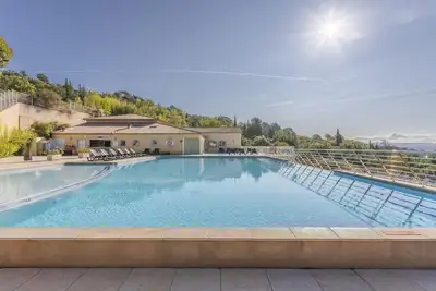 Image de Maison provençale de 3 chambres pour 8 personnes