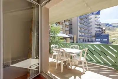 Image de Appartement spacieux de 2 chambres pour 6 personnes