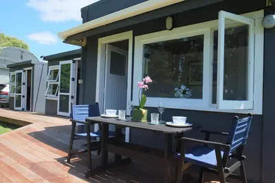 Image de Tamahere White Duck Cabins, private, tranquil, and quiet with pond views
