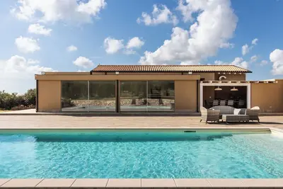 Image de Magnifique maison de vacances privée avec piscine privée, climatisation, Wifi, Tv, vue panoramique