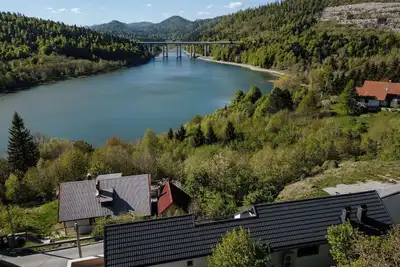 Image de Magnifique maison de vacances privée avec bain à remous, Wifi, Tv, terrasse et animaux admis