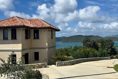Image de New 1-Bedroom villa with plunge pool on St John's amazing North Shore.