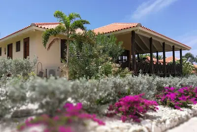 Image de Blue Bay Villa Curacao, 250 meters from the beach. Suitable for 6 people.