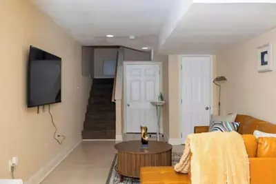 Image de Charming 3-bedroom townhome in Baltimore. 3 minutes' walk to Johns Hopkins