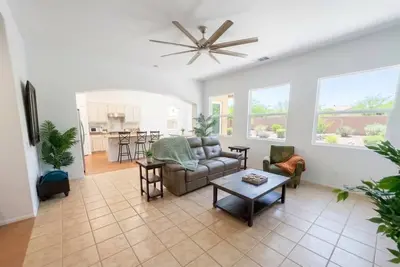 Image de Simple Pleasures 3 Bed 2 Bath Desert Oasis
