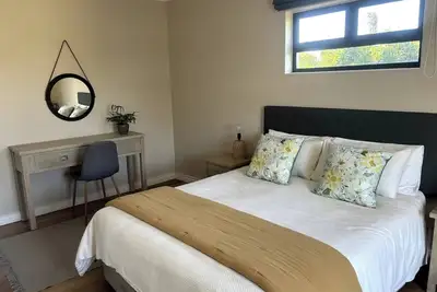 Image de Maison d'hôtes indépendante au bord de la piscine