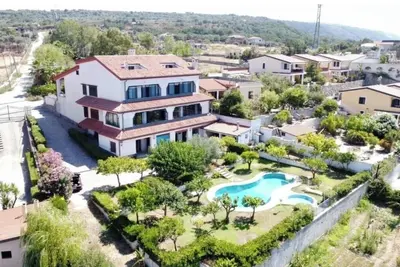 Image de Beautiful sea view with pool & 2 bathrooms, on 100m2, pets welcome!