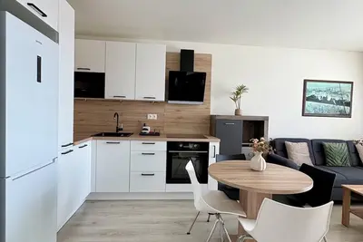 Image de Morusa | Airport Apartment