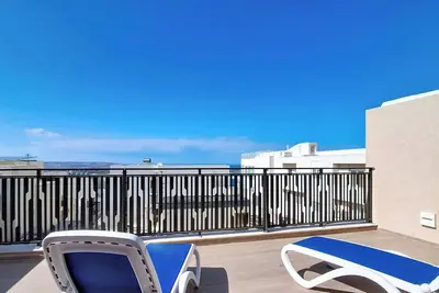 Image de 2br Penthouse with Rooftop Terrace in Mellieha