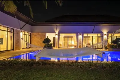 Image de Villa Lotus Heaven -Private 4br Pool Villa. Phuket, Laguna area