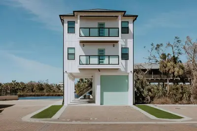 Image de Kingfisher cove - boat slip, pool and view -lower unit