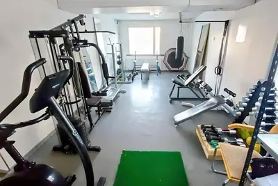 Image de Modern Nordic Stay in Helsinki Center with Pool, Sauna & Gym
