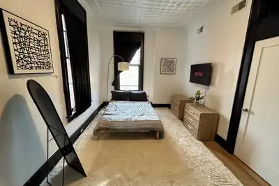 Image de Modern Downtown Loft w/ Spiral Staircase O. T. R.