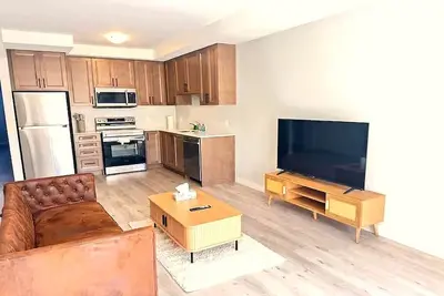 Image de South Kitchener Retreat | 2br 2ba · Steps to Grand River Trails · Free Parking