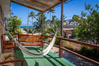 Image de Stay in front of flamingos, meters from the beach in Isabela Galapagos.