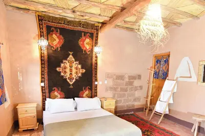Image de chambre avec jardin et terrasse privée au coeur de la palmerais