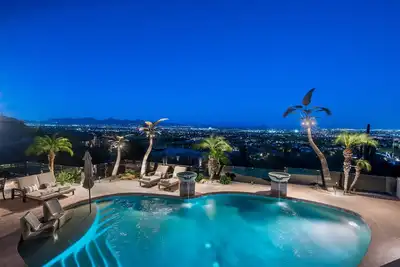 Image de Paradise Valley Mansion with Epic City Views