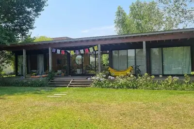 Image de Premium Cabin in Delta Neighborhood with Private Dock- Kayaks- Swimming Pool-Fishing