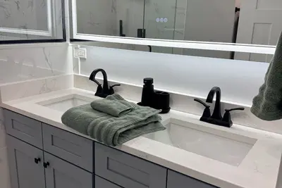 Image de Luxury New Construction Condo - Chicago Living at Its Finest