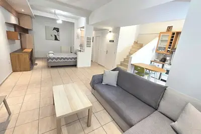 Image de Spacious cosy studio w/100mbps Fiber@Home WiFi in very safe & quiet area!