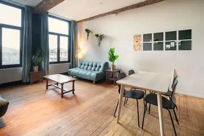 Image de Appartement spacieux en bord de rivière pour 9 personnes