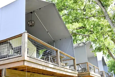 Image de Amazing Waterfront Cabin Rental for Family Vacations in Cibolo, Texas