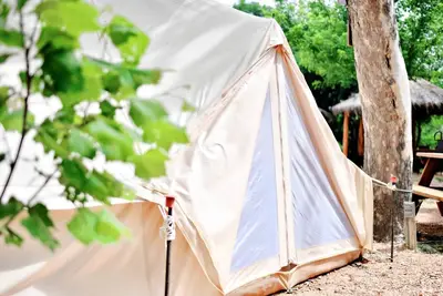 Image de Amazing Riverside Glamping Tents near New Braunfels, Texas