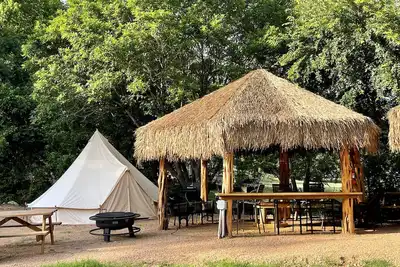 Image de Guadalupe River Glamping Retreat: Fantastic Bell Tent near New Braunfels, Texas