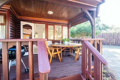 Image de Knysna River Club  Unit 28 Adorable 1-bedroom cabin in gorgeous Knysna